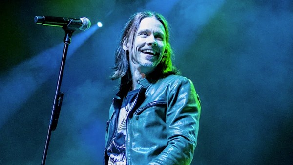 Myles Kennedy Talks Latest Slash Album, Recording with COVID, and Alter Bridge Plans